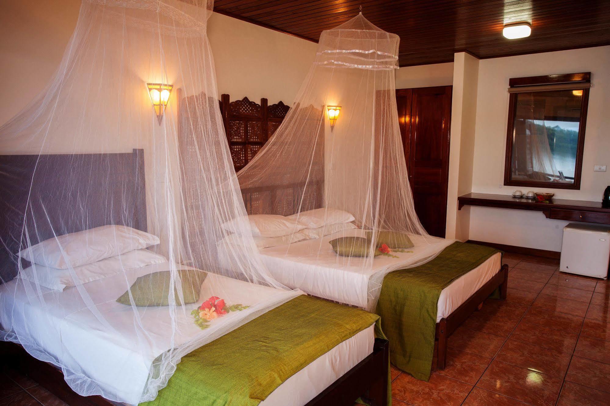 Sunset Bungalows Resort, Vanuatu Port Vila Eksteriør billede